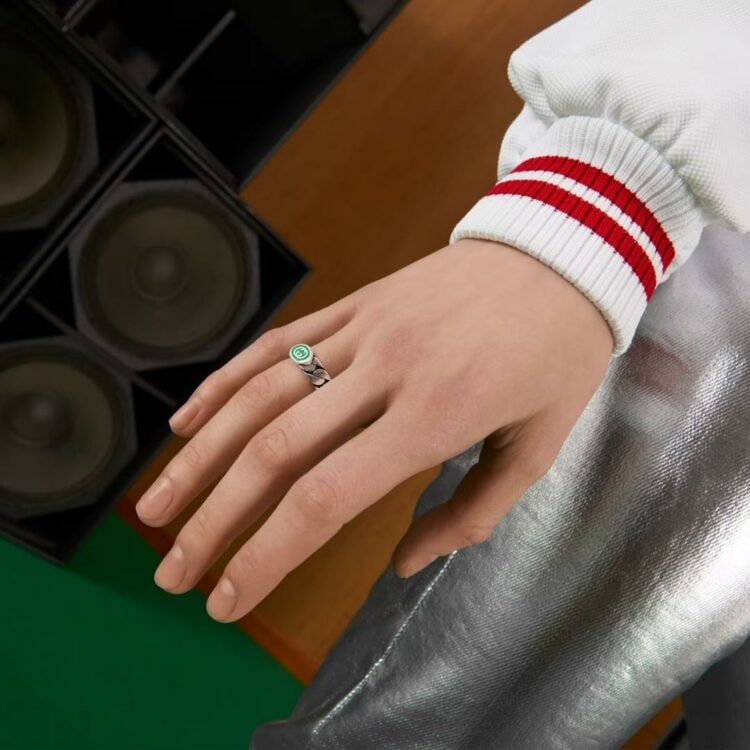 INTERLOCKING G ENAMEL RING