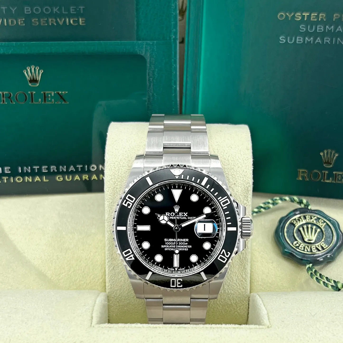 Submariner Date 41, Stainless Steel, Black Ceramic, Black dial, 41mm, Oyster, Ref# 126610ln-0001