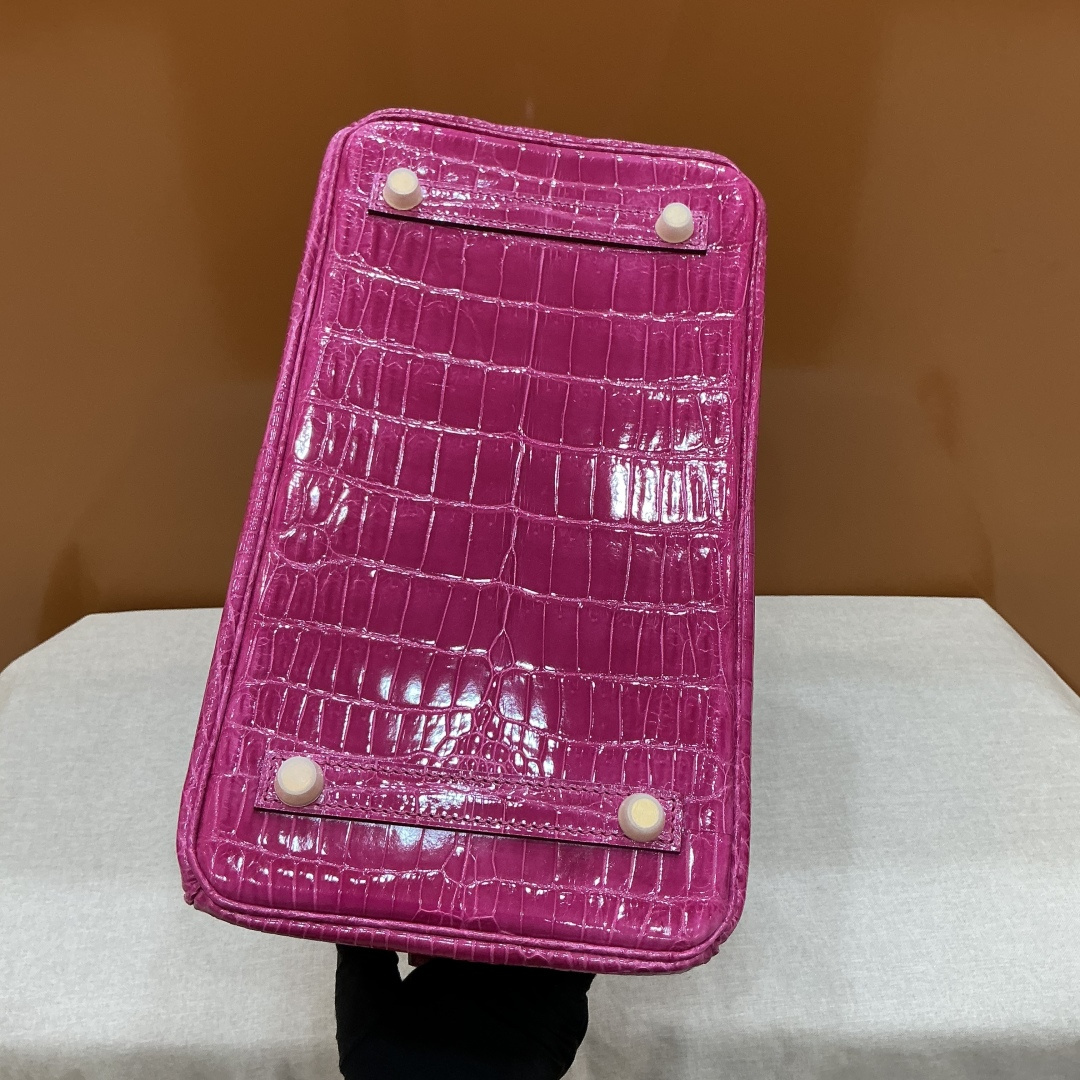 Birkin 30 Bag Graphite Niloticus Crocodile with Gold Hardware