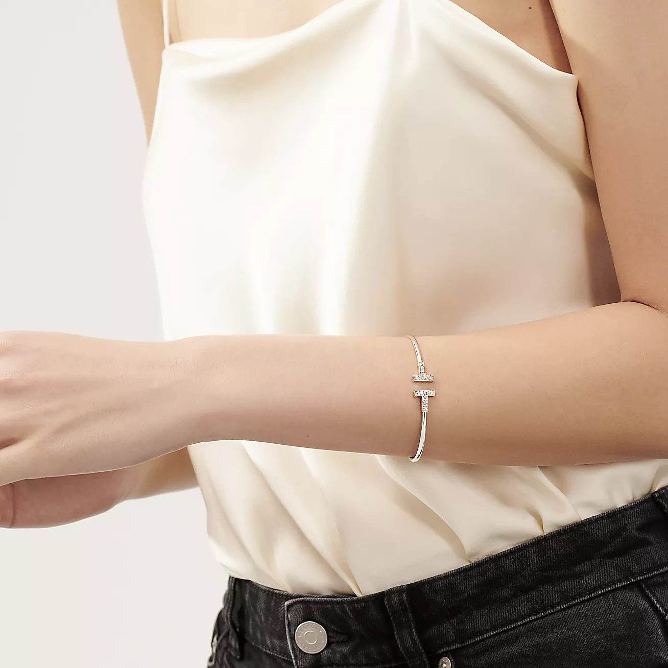 T Diamond Wire Bracelet in 18k White Gold