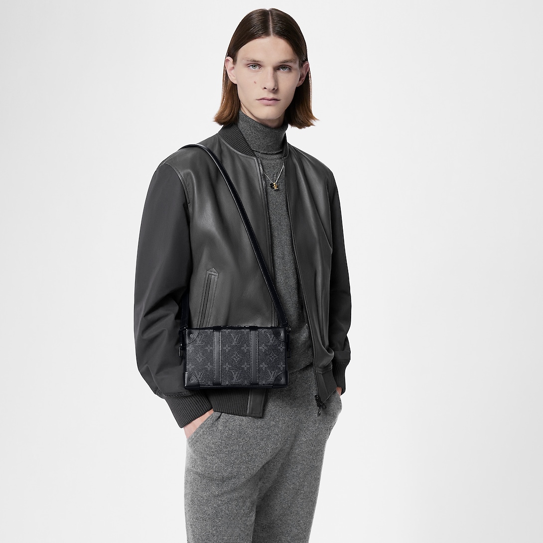 Soft Trunk Wallet M69838