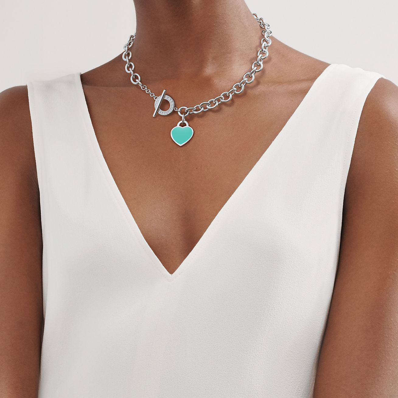 Return to 庐 Heart Tag Toggle Blue Necklace in Silver