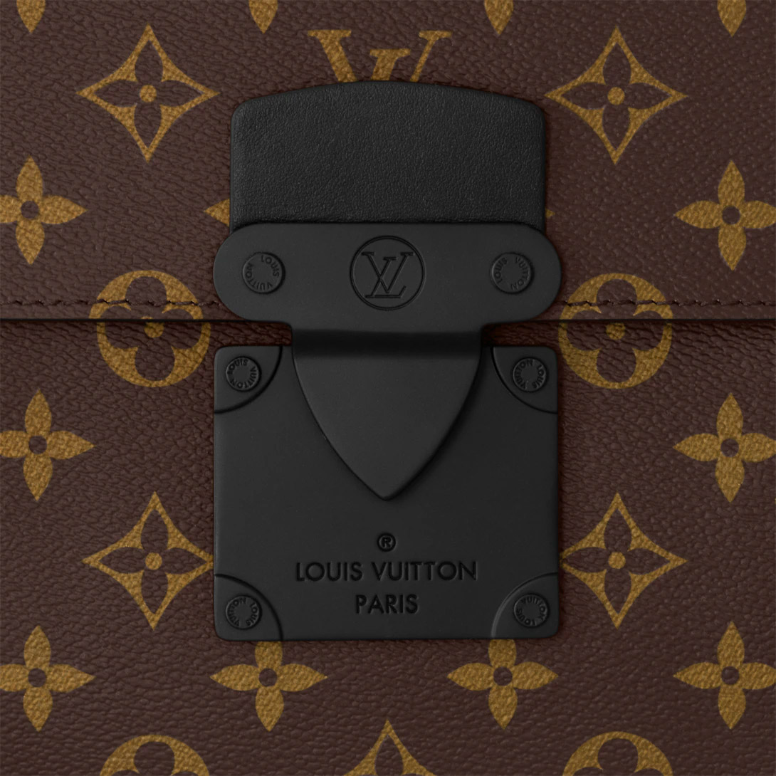 S Lock A4 Pouch M80560