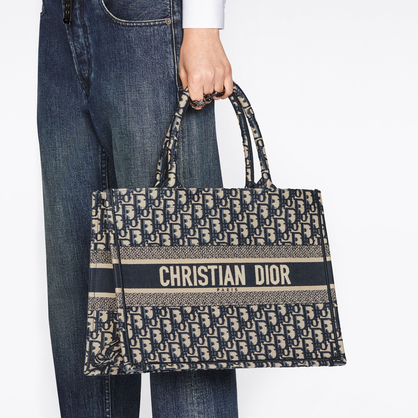 MEDIUM  BOOK TOTE