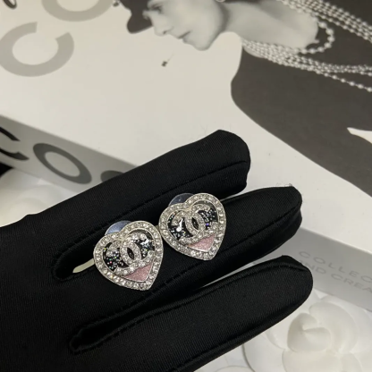 CCE243 CC earring