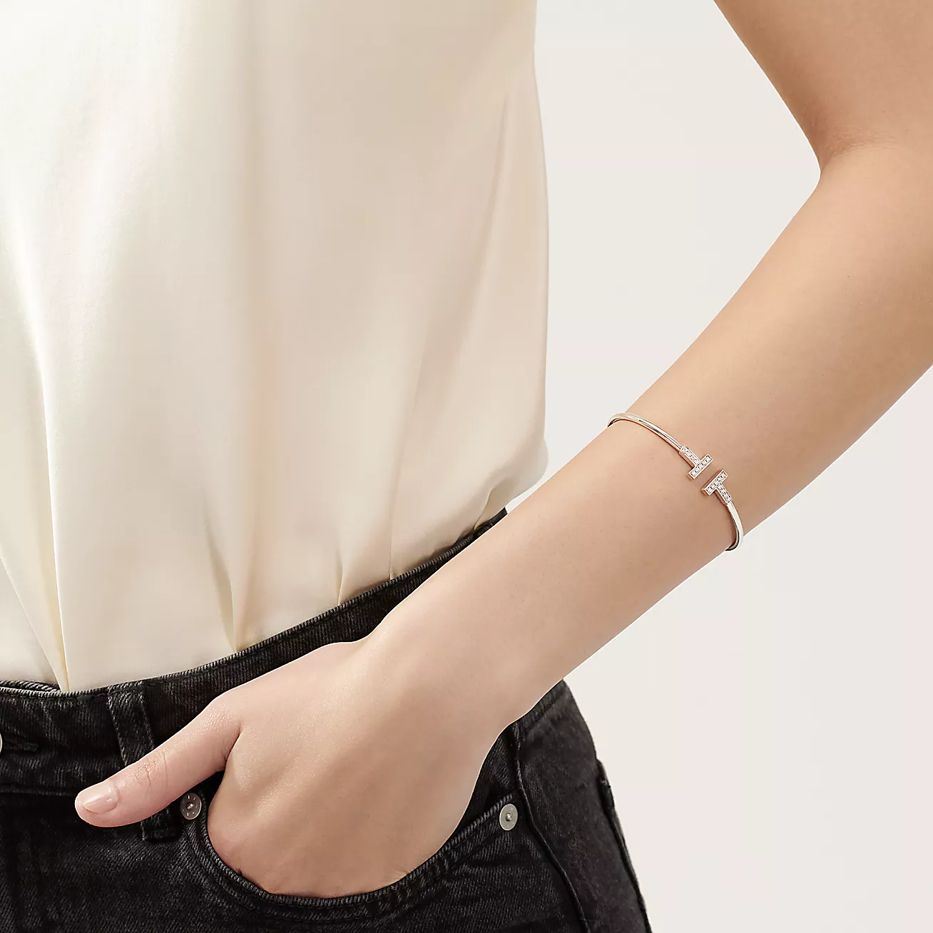 T Diamond Wire Bracelet in 18k White Gold