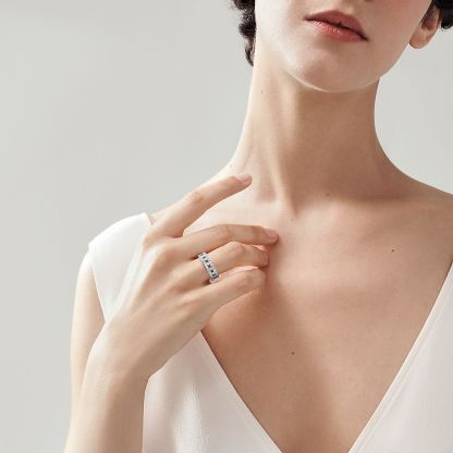 T True Wide Ring