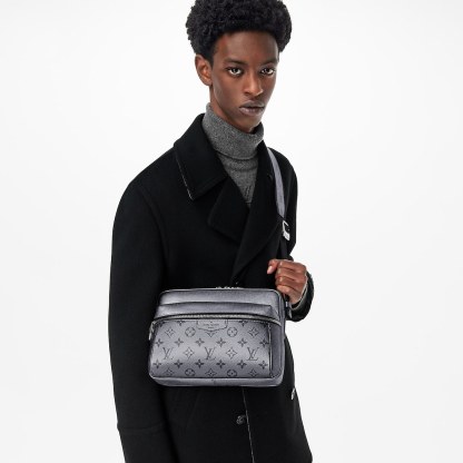 Outdoor Messenger