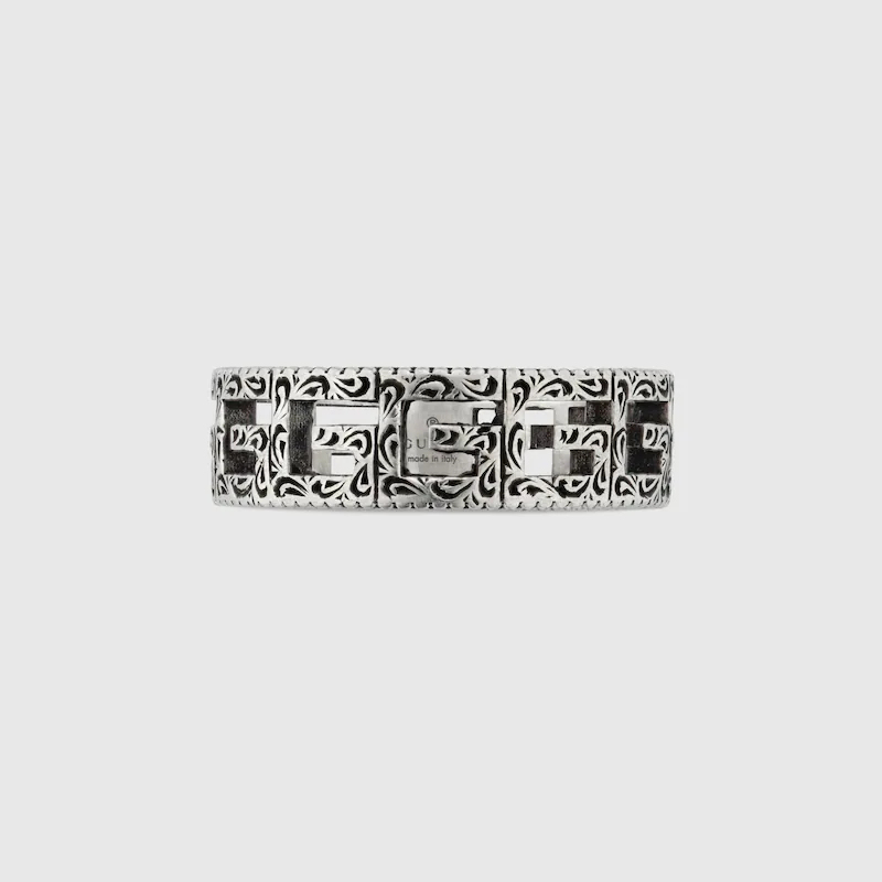 SILVER RING WITH SQUARE G