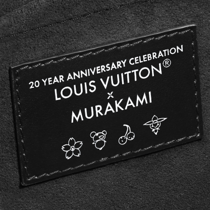 LthtV x TM OnTheGo East West Chain M13260