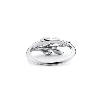 Victoria庐 Diamond Vine Ring in Platinum