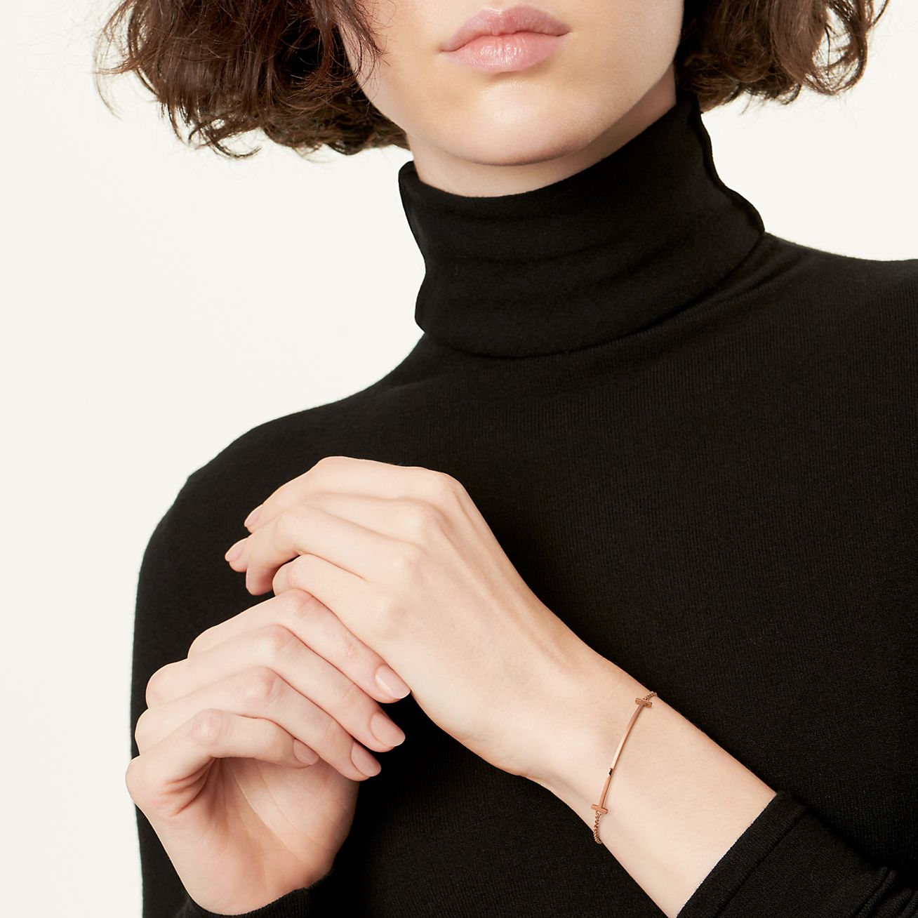 T Smile Bracelet in Rose Gold
