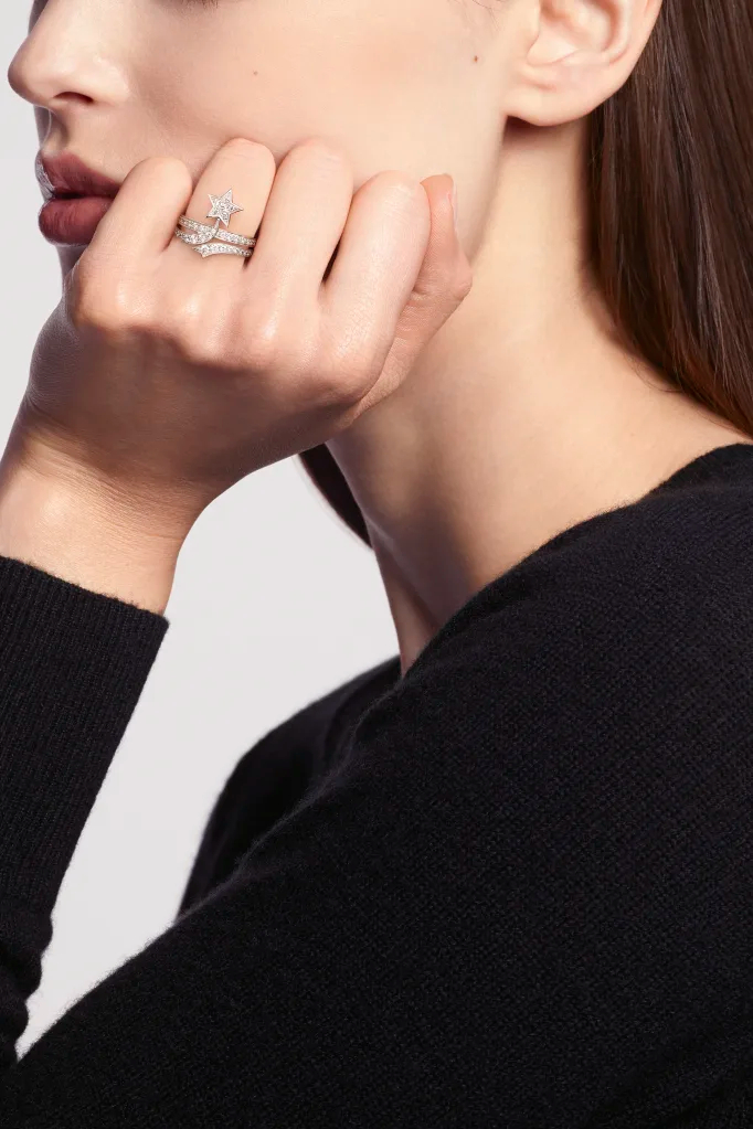 ÉTOILE FILANTE RING 18K white gold, diamonds