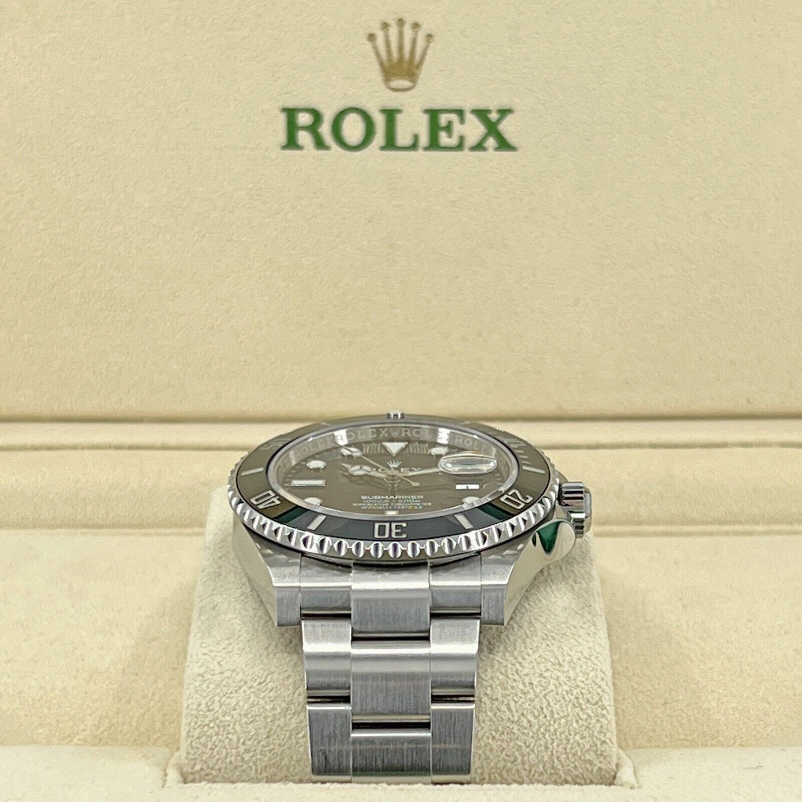 Submariner Date 41, Stainless Steel, Black Ceramic, Black dial, 41mm, Oyster, Ref# 126610ln-0001