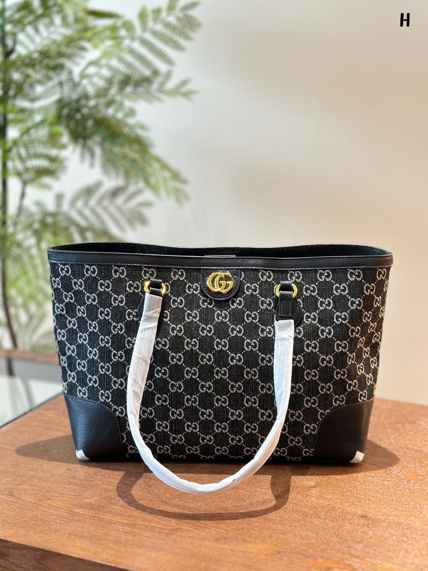 Ophidia Medium Jacquard Denim Tote Bag