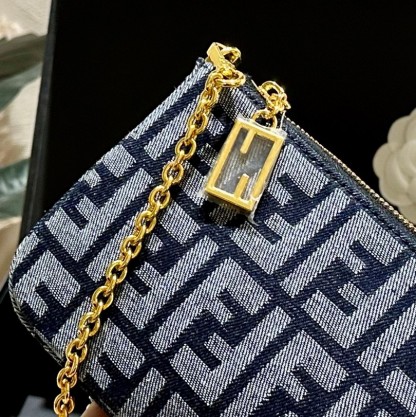 Baguette Pouch