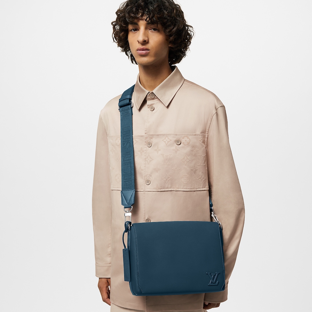 Takeoff Messenger M23709