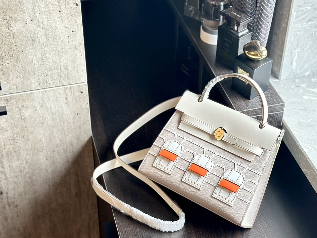 Kelly 18 Bag