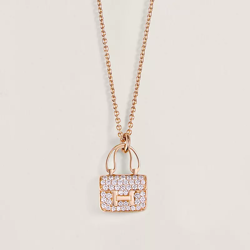 Amulettes Constance pendant