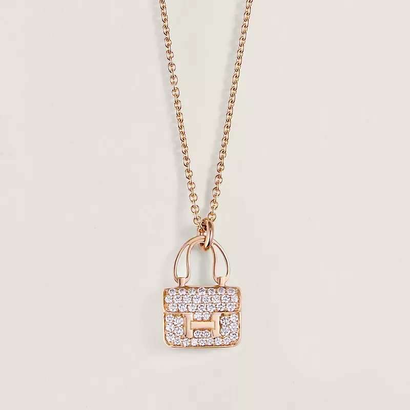 Amulettes Constance pendant