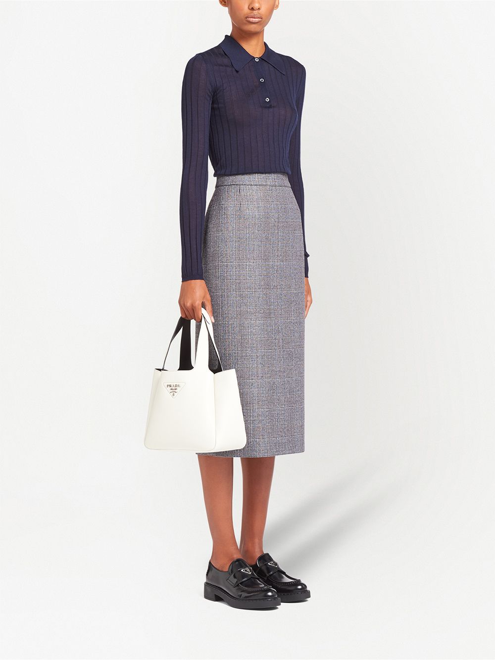 Medium leather tote