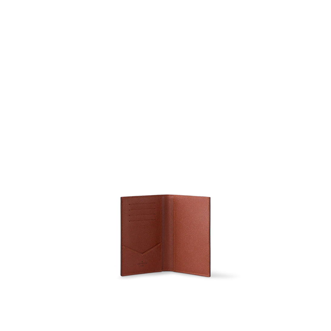 Passport Cover M64502