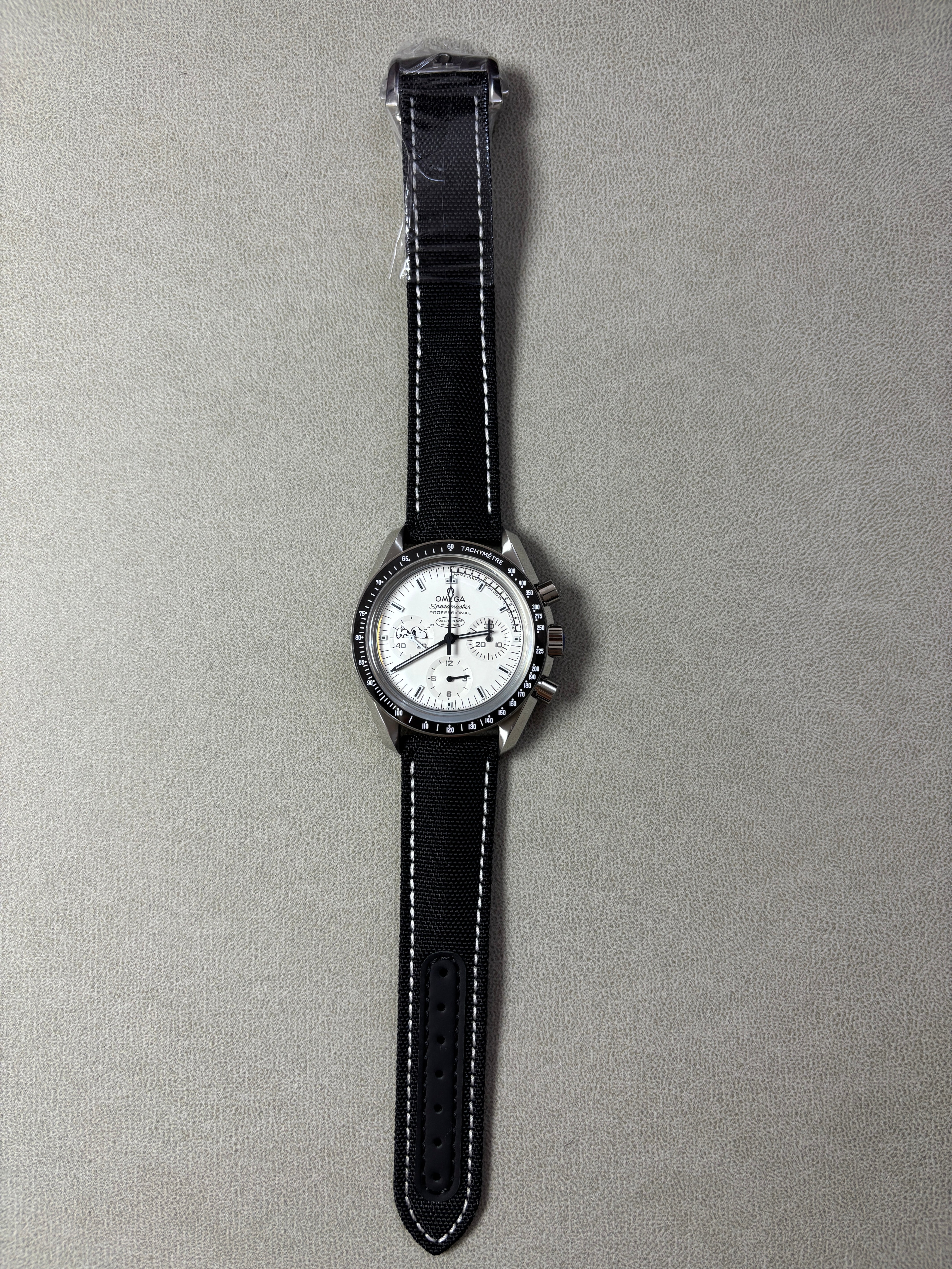 C12   Speedmaster "Silver Snoopy Award---311.32.42.30.04.003---42mm