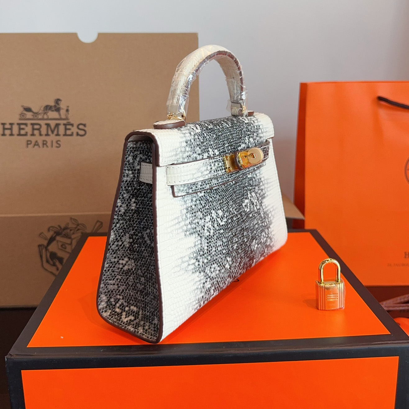 Kelly 20 bag 