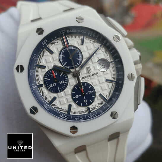 Athtudemars Pthtiguet Royal Oak Offshore 26402CB.OO.A010CA.01 Replica 3 26402-royal-oak-watch-right