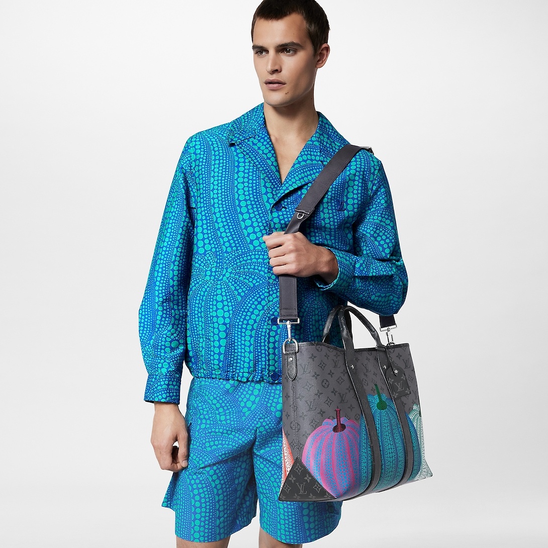 Weekend Tote M46434