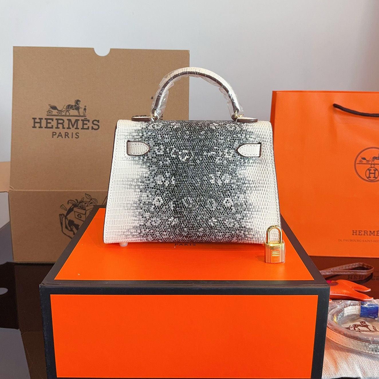 Kelly 20 bag 
