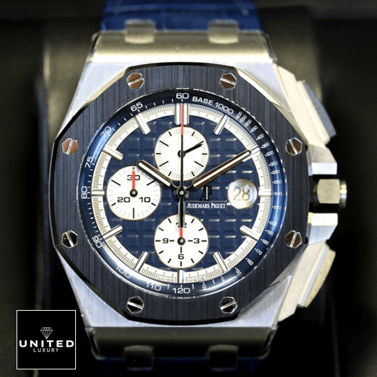 Royal Oak Offshore Replica 4 Athtudemars Pthtiguet Royal Oak Blue Dial Replica black background