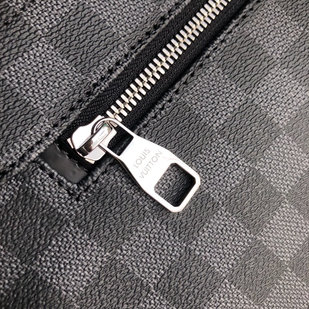 Christopher N41500