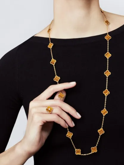Vintage Alhambra long necklace, 20 motifs