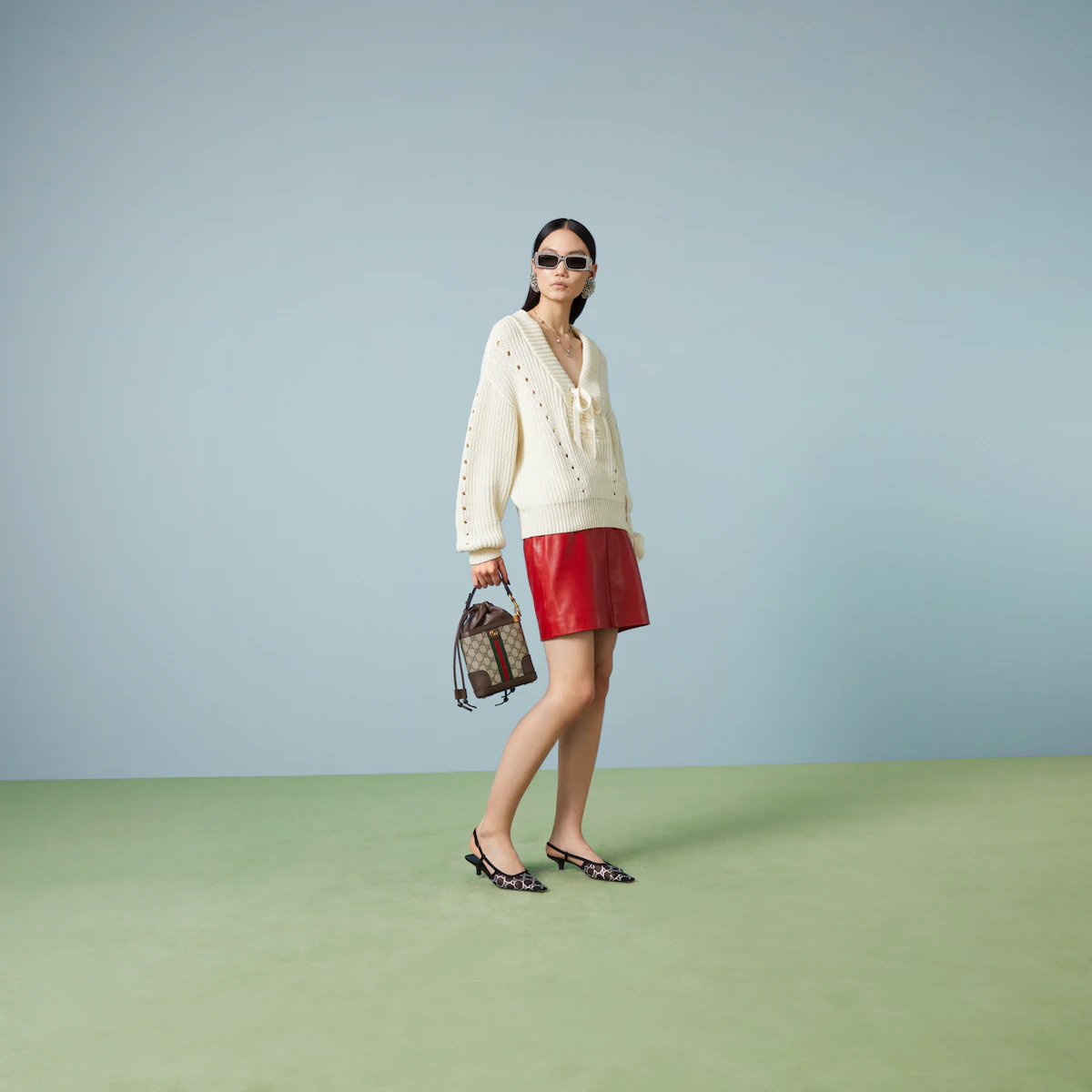 OPHIDIA  BUCKET BAG