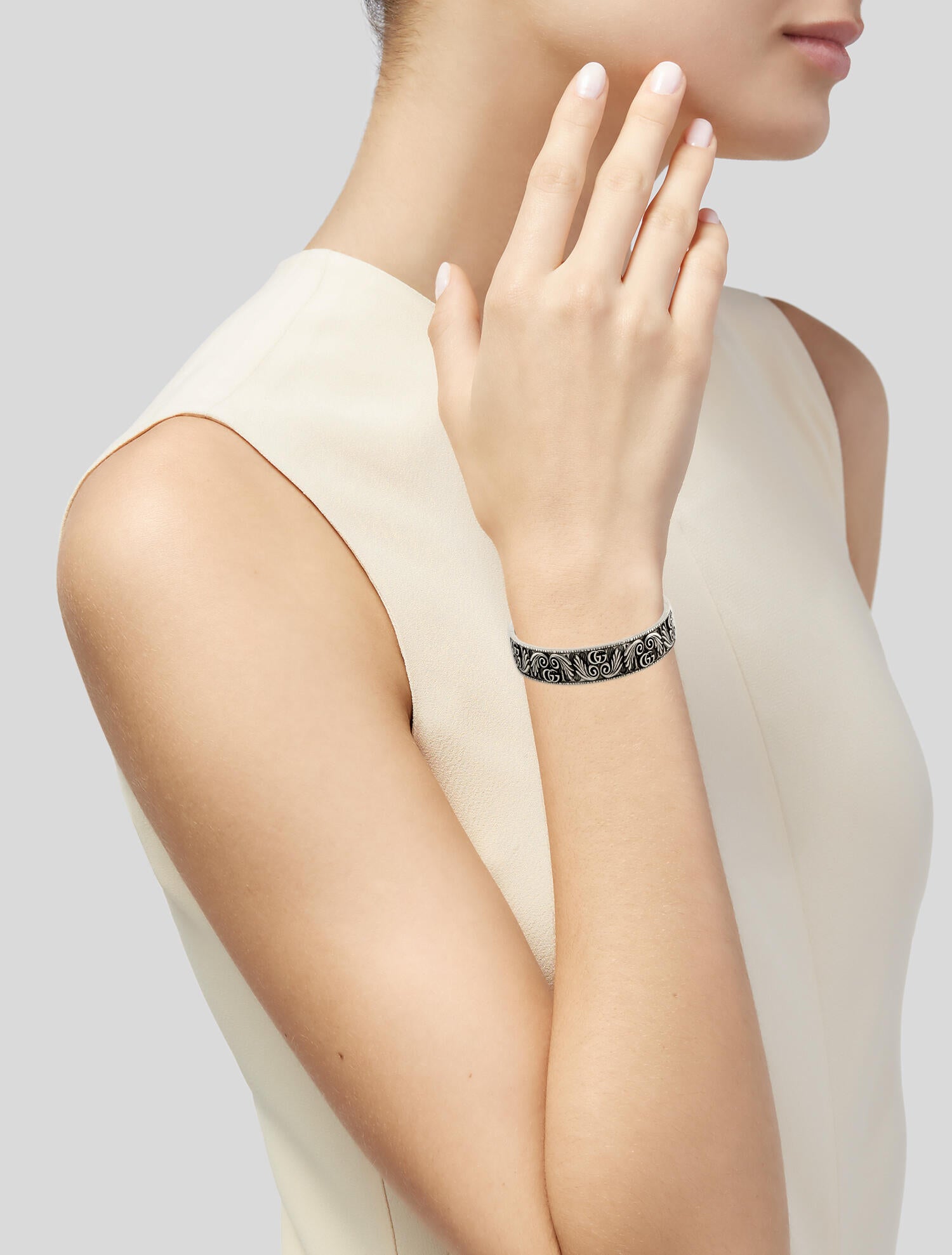 Leaf Motif Double G Cuff