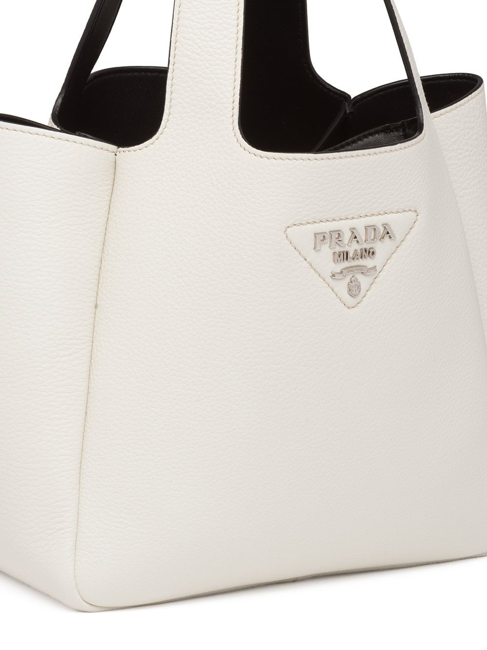 Medium leather tote
