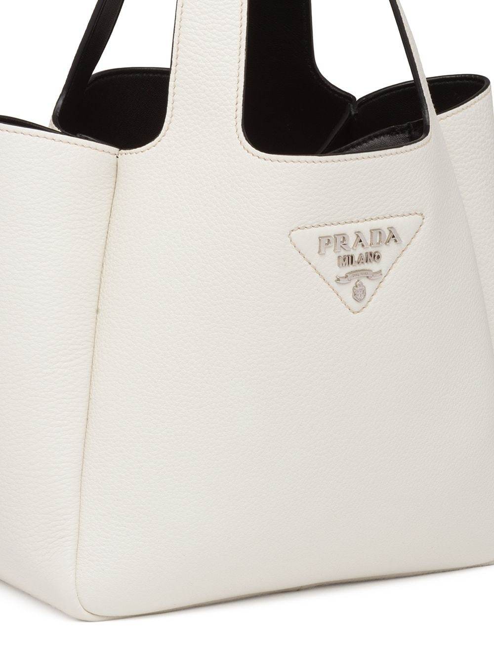 Medium leather tote