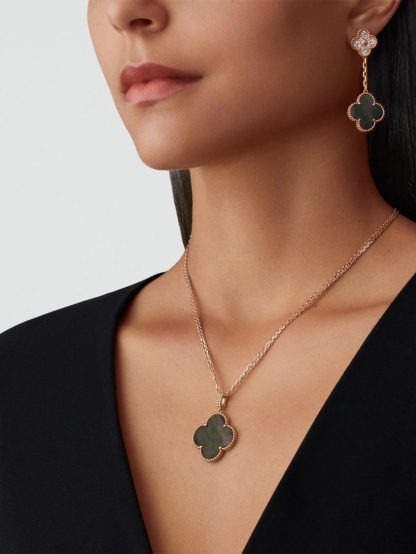 Magic Alhambra long necklace, 1 motif