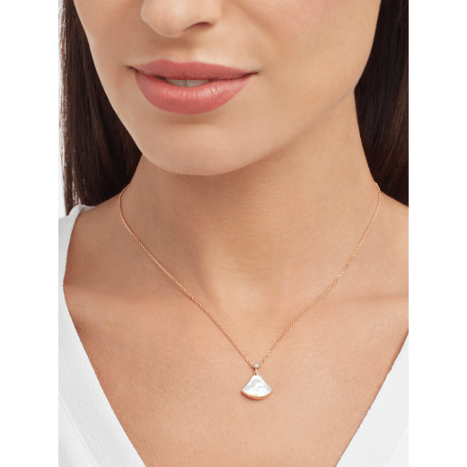 DIVAS DREAM NECKLACE