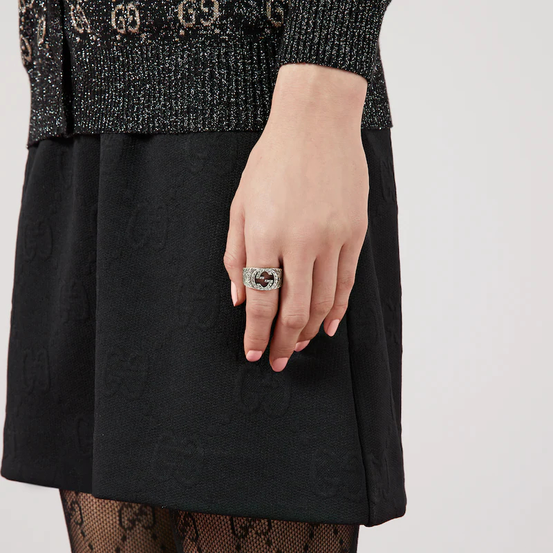 INTERLOCKING RING