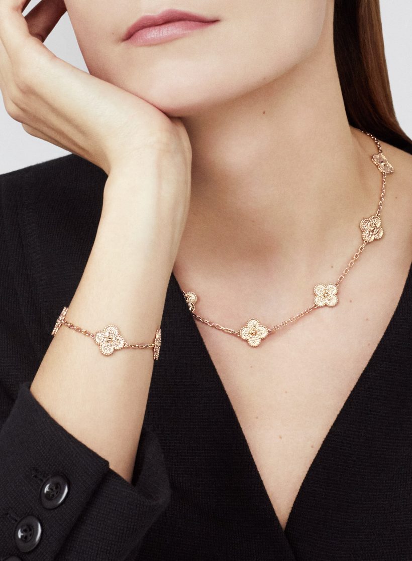Vintage Alhambra necklace, 10 motifs