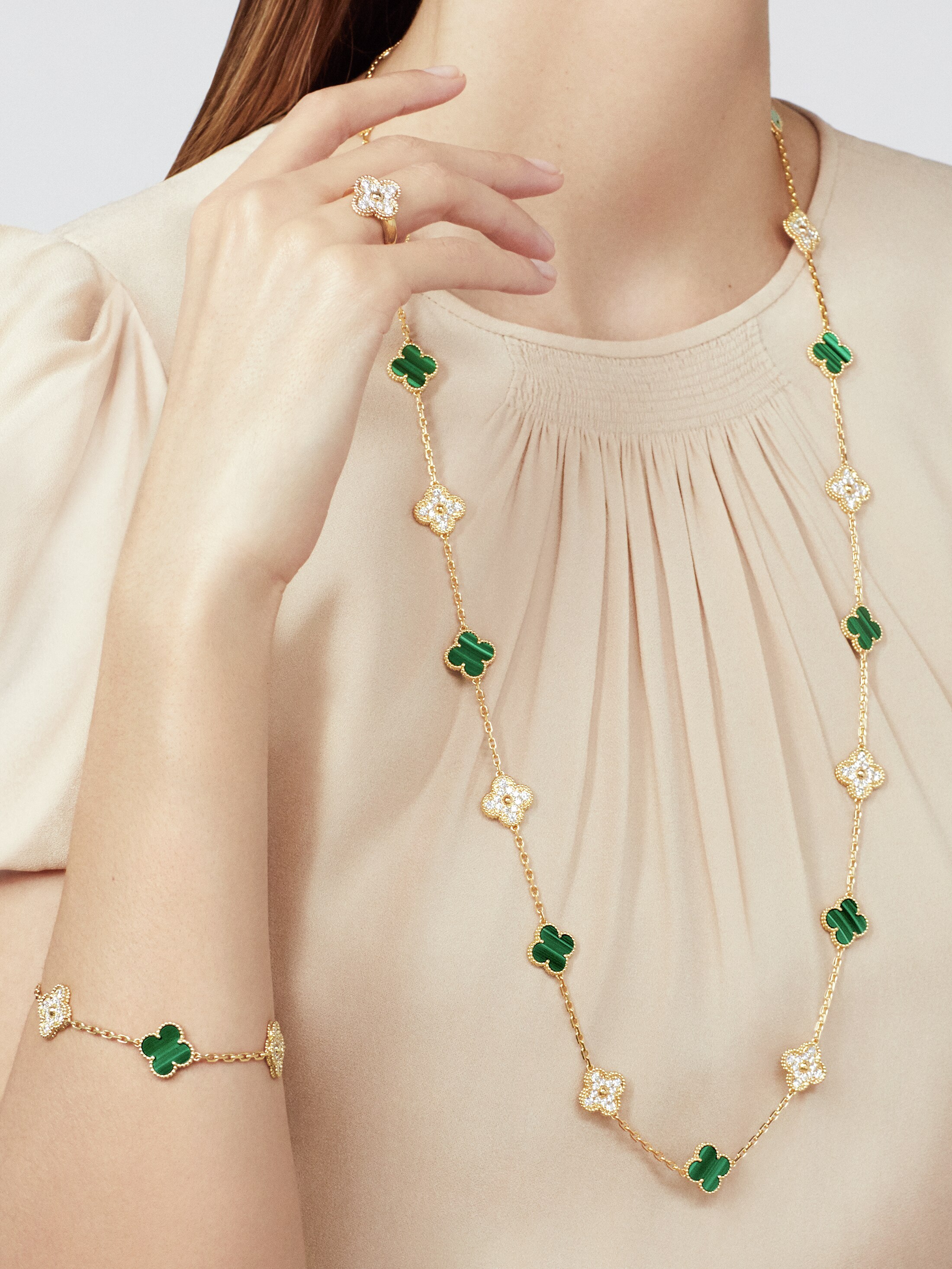 Vintage Alhambra long necklace, 20 motifs