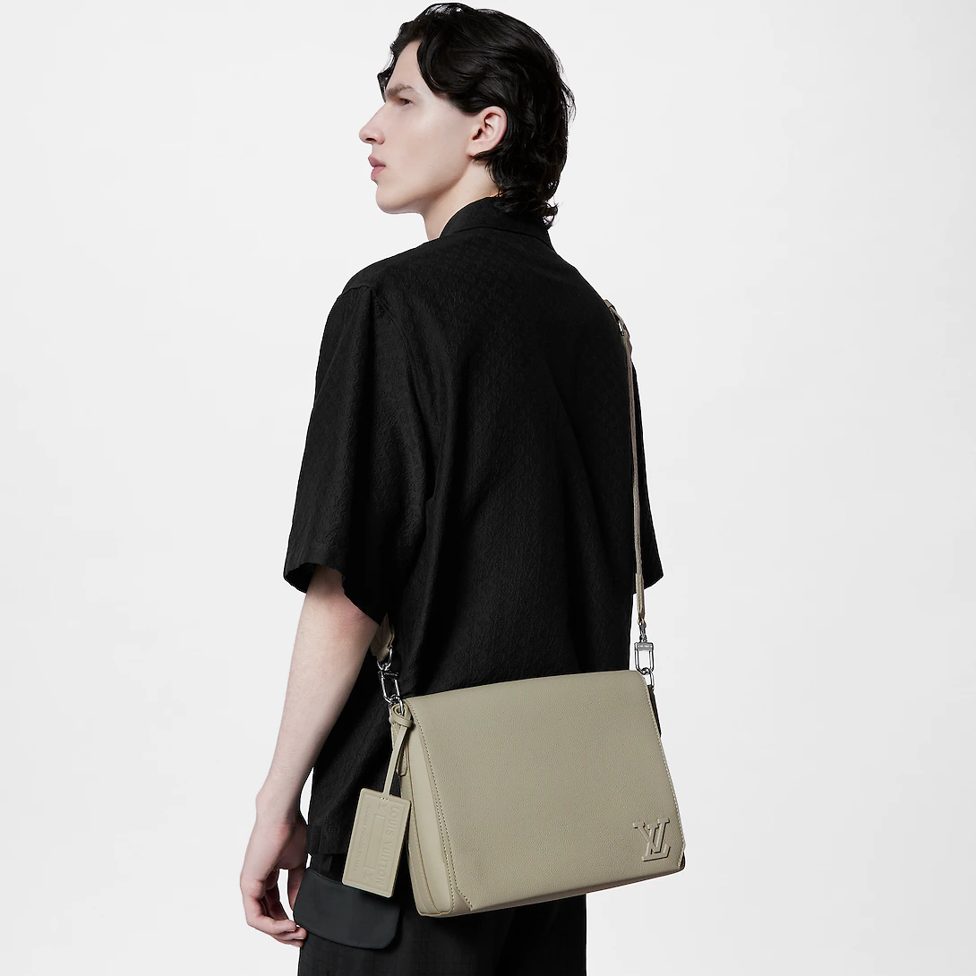 Takeoff Messenger