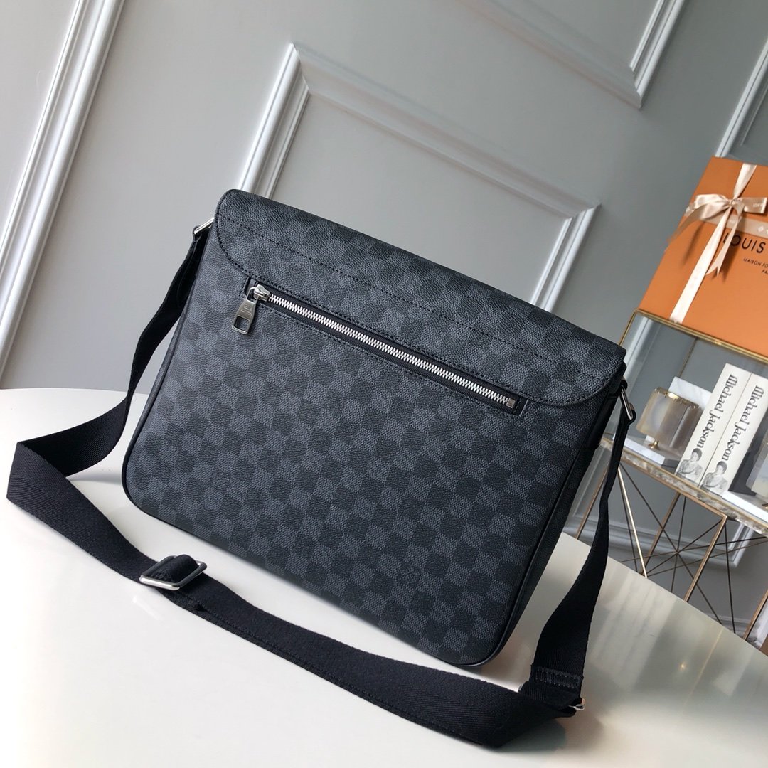 Christopher N41500