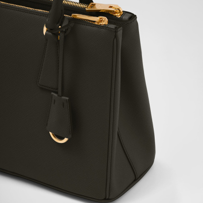 Medium  Galleria Saffiano leather bag