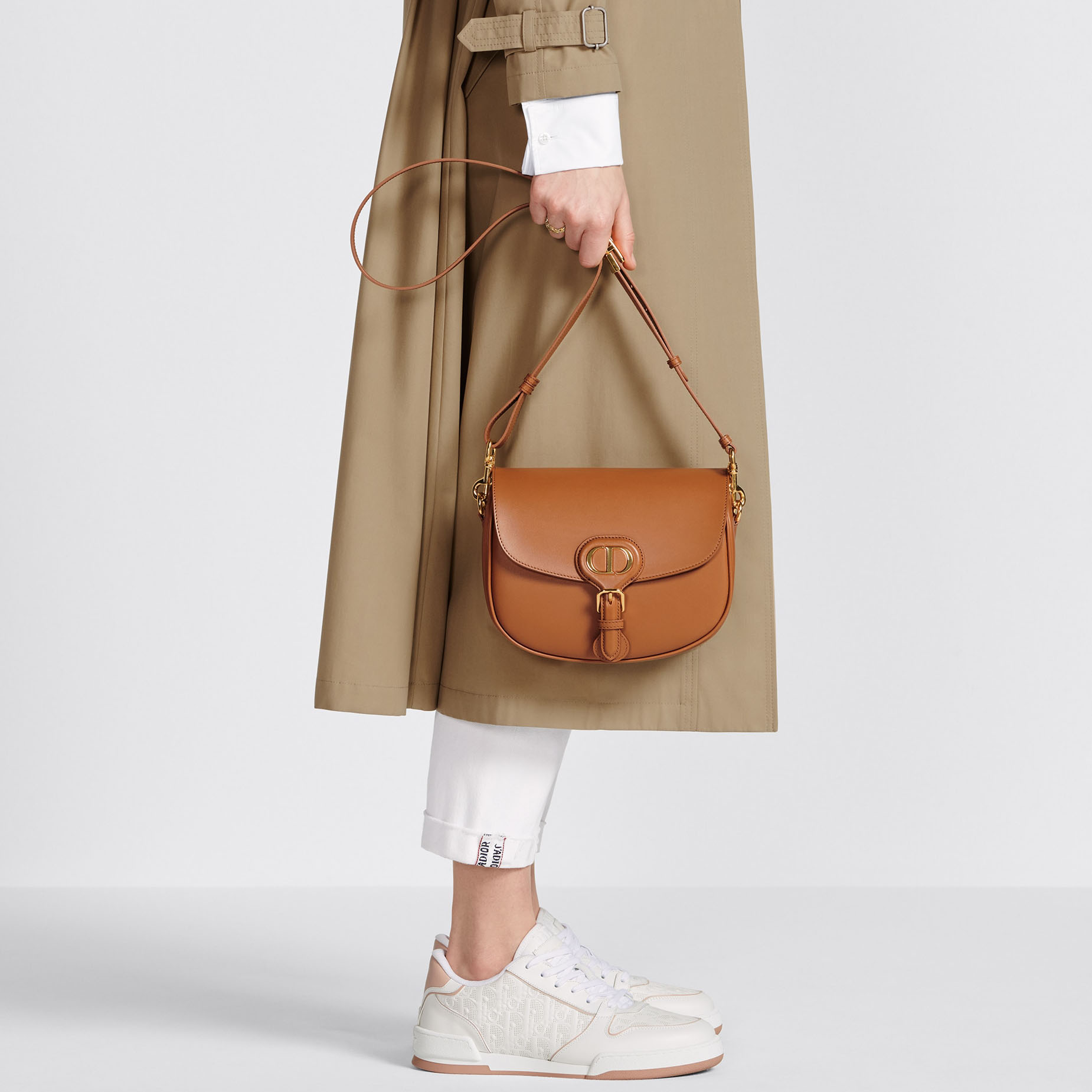 MEDIUM  BOBBY BAG