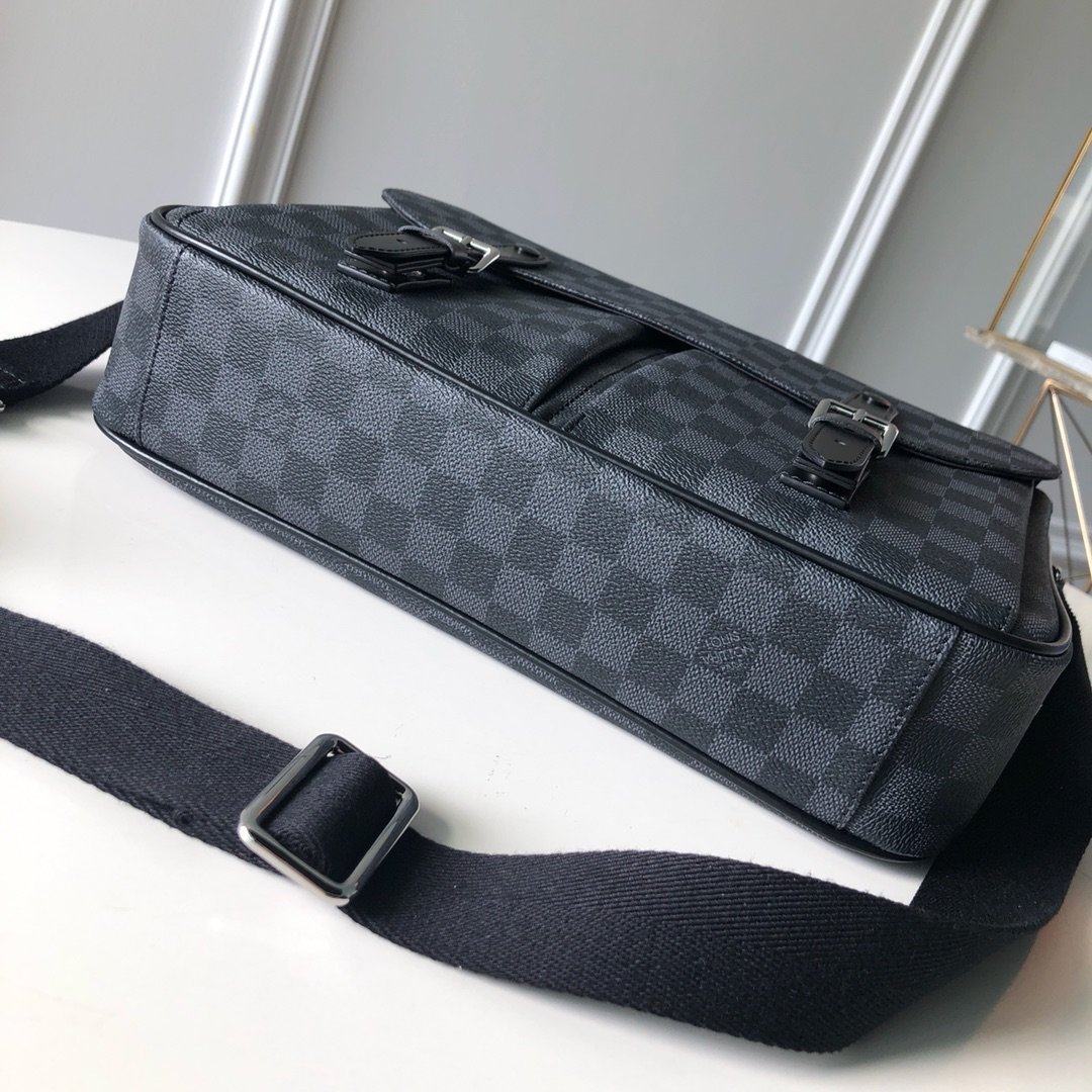Christopher N41500