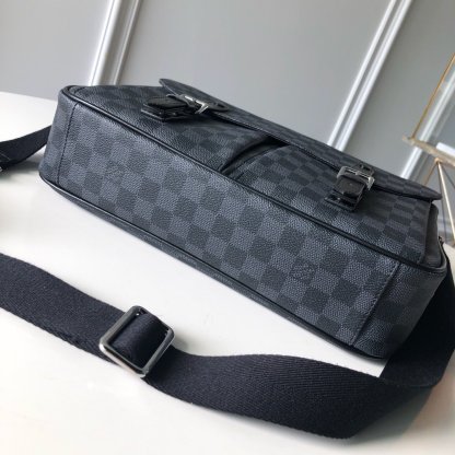 Christopher N41500