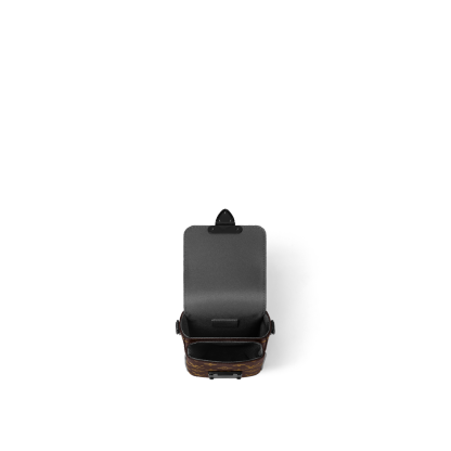 S-Lock Vertical wearable wallet